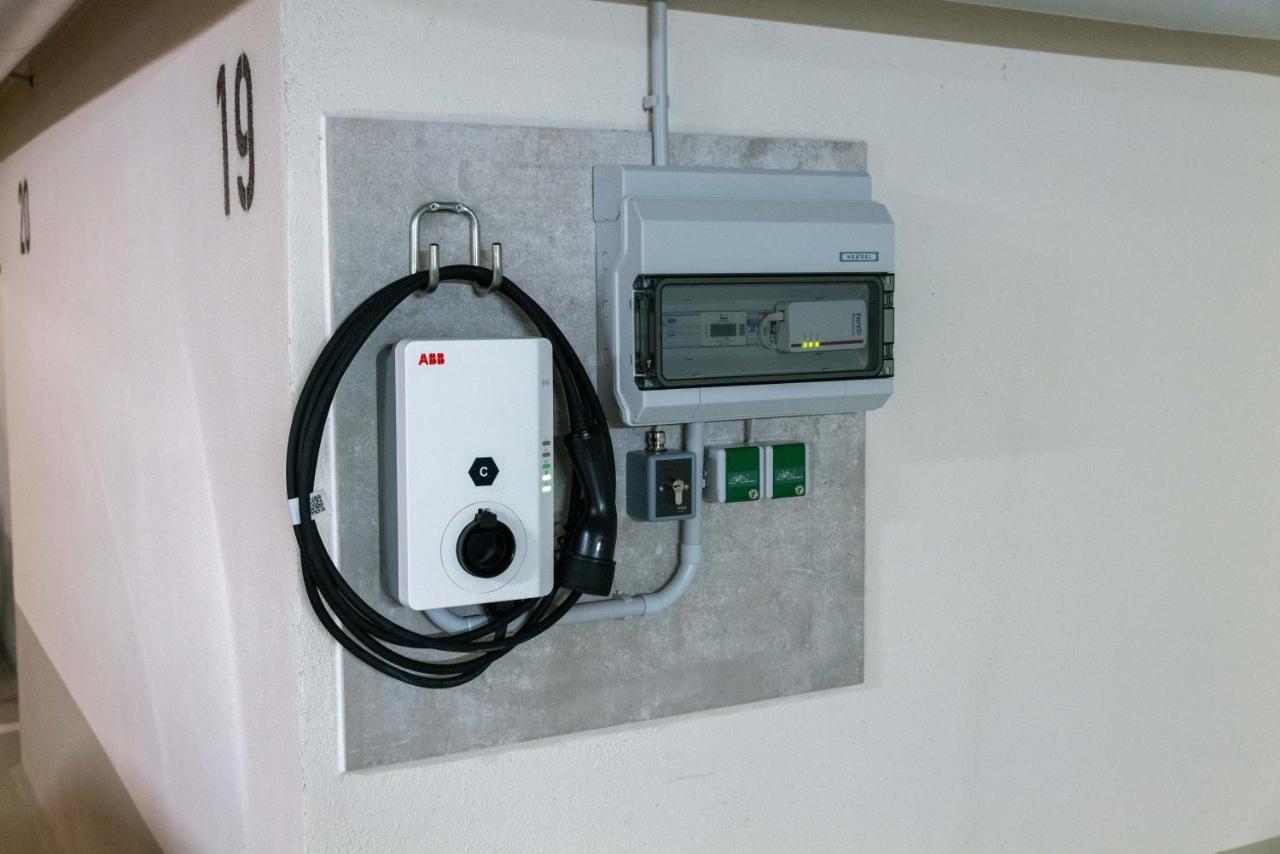 Pole Poppenspaeler Mit Ladestation Büsum Kültér fotó