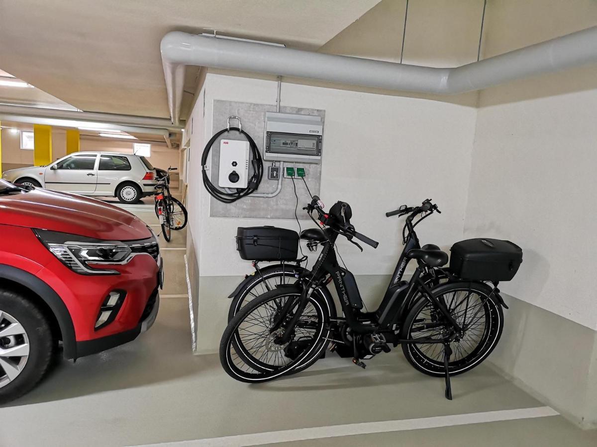 Pole Poppenspaeler Mit Ladestation Büsum Kültér fotó
